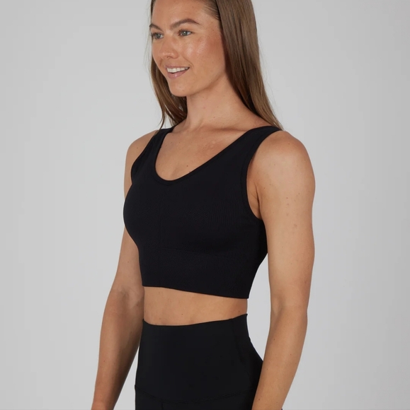 Active Wear Bra Tank Top Built-in Bra Navy Size Small Yoga Exercise Sports - Picture 1 of 12